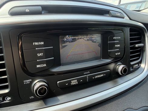 Used 2016 Kia Sorento AWD w/ LX Convenience Package image 23