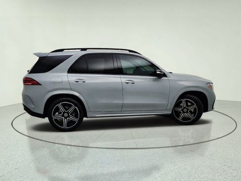 Used 2025 Mercedes-Benz GLE 350 4MATIC w/ AMG Line Exterior image 7