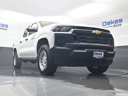 Used 2025 Chevrolet Colorado W/T w/ Advanced Trailering Package AWD/4WD image 40