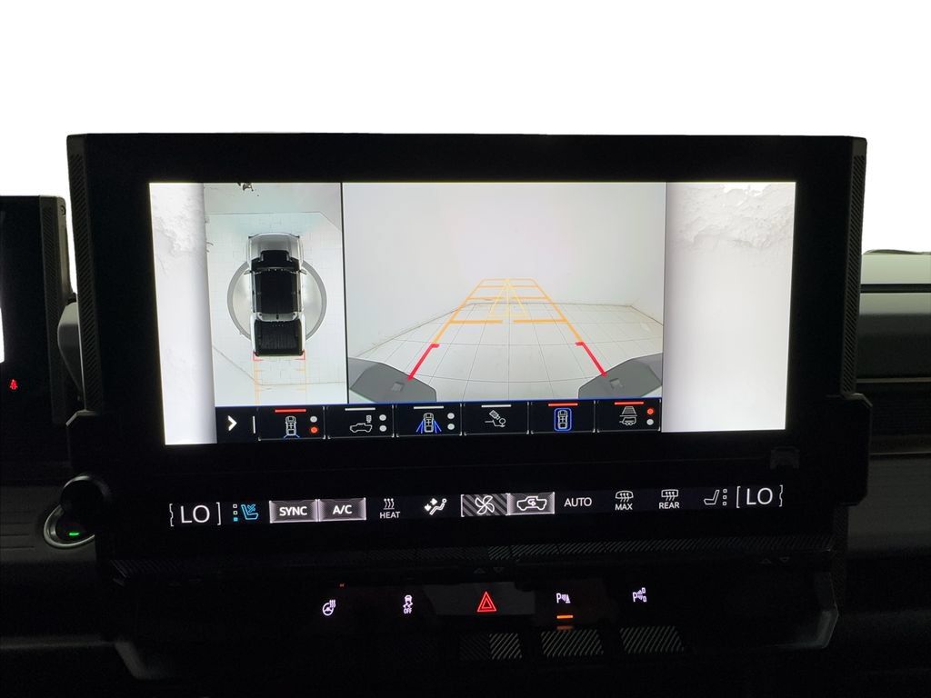 Used 2024 GMC Hummer EV 3X AWD/4WD image 59