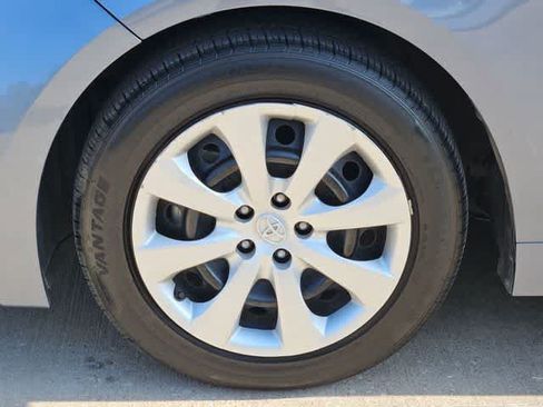 Used 2024 Toyota Corolla LE FWD image 13