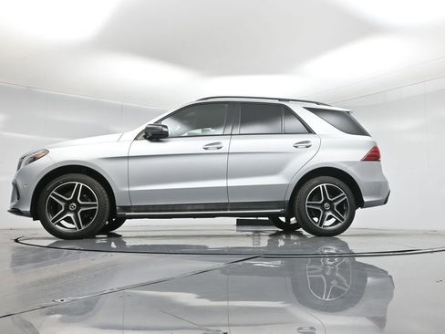 Used 2019 Mercedes-Benz GLE 400 4MATIC image 51