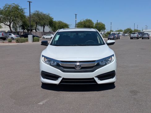 Used 2016 Honda Civic EX image 8