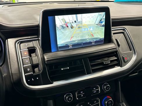 Used 2023 Chevrolet Suburban LT image 24