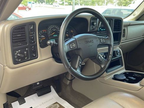 Used 2004 GMC Sierra 2500 SLT AWD/4WD image 31