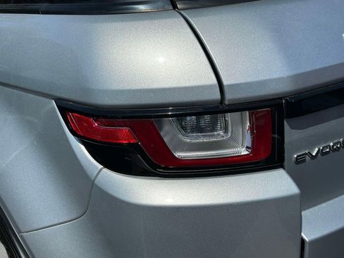 Used 2017 Land Rover Range Rover Evoque SE AWD/4WD image 30