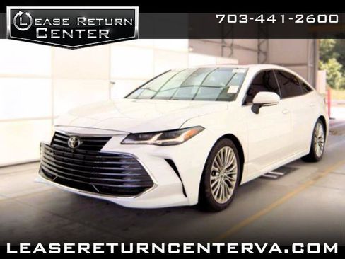Used 2019 Toyota Avalon Limited w/ Advanced Safety Package FWD image 1