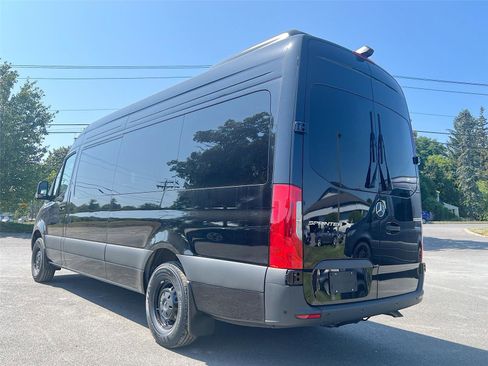 New 2025 Mercedes-Benz Sprinter 2500 image 4