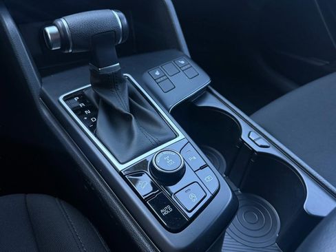 Used 2025 Kia Sportage LX image 38