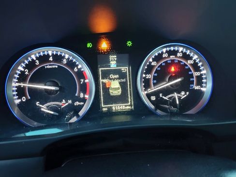 Used 2016 Toyota Highlander XLE AWD/4WD image 10