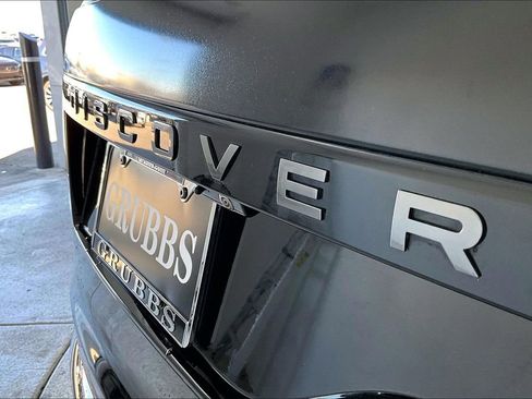 Used 2022 Land Rover Discovery S R-Dynamic image 41