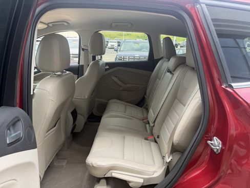 Used 2016 Ford Escape SE w/ SE Chrome Package AWD/4WD image 28