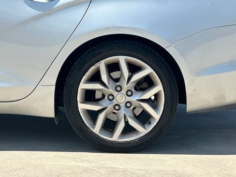 Used 2018 Chevrolet Impala Premier FWD image 26