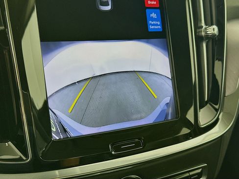 Used 2024 Volvo S60 B5 Core FWD image 23