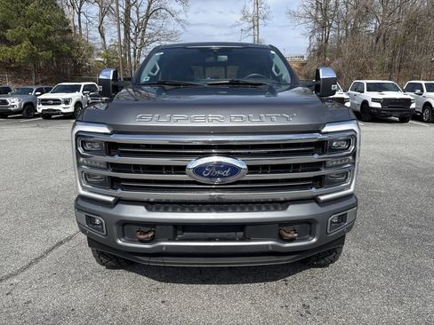 Used 2024 Ford F250 Limited image 2