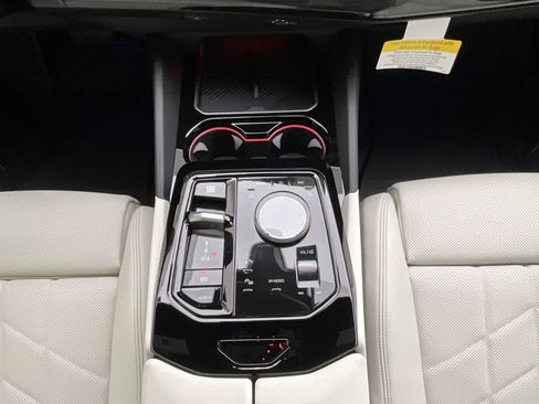 New 2026 BMW 530i w/ Premium Package image 19