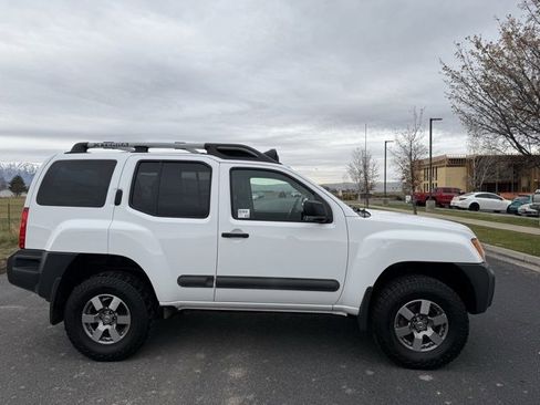 Used 2012 Nissan Xterra PRO-4X image 5