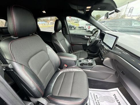 Used 2023 Ford Escape ST-Line w/ Tech Pack #1 AWD/4WD image 24
