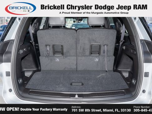 New 2025 Jeep Grand Cherokee L Altitude image 9