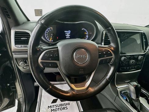 Used 2020 Jeep Grand Cherokee Limited AWD/4WD image 12