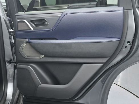 New 2026 INFINITI QX80 4WD w/ Sport Exterior Package image 33