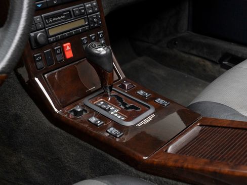 Used 1998 Mercedes-Benz SL 600 image 33