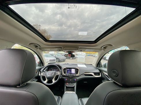 Used 2018 GMC Terrain Denali w/ Advanced Safety Package image 21