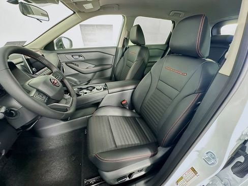 New 2026 Nissan Rogue SV image 28