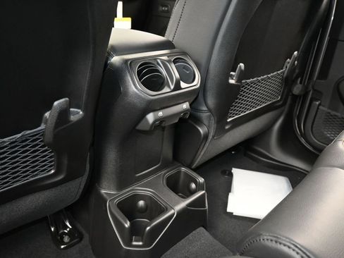 New 2026 Jeep Gladiator Sahara image 29