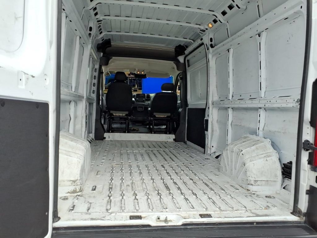 Used 2023 RAM ProMaster 2500 FWD image 25