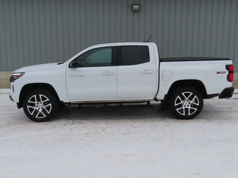 Used 2023 Chevrolet Colorado Z71 w/ Z71 Convenience Package 2 image 10