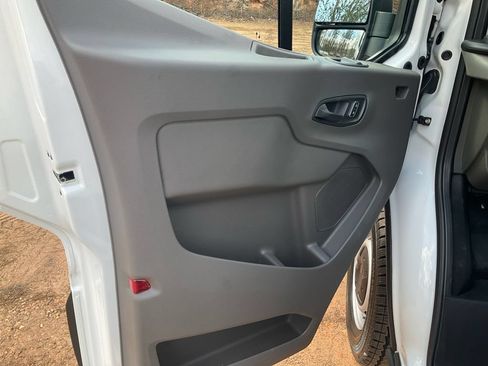 New 2026 Ford Transit 250 Low Roof RWD image 15