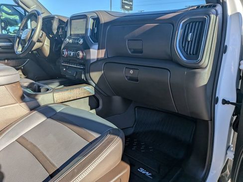 Certified 2023 GMC Sierra 2500 Denali image 31