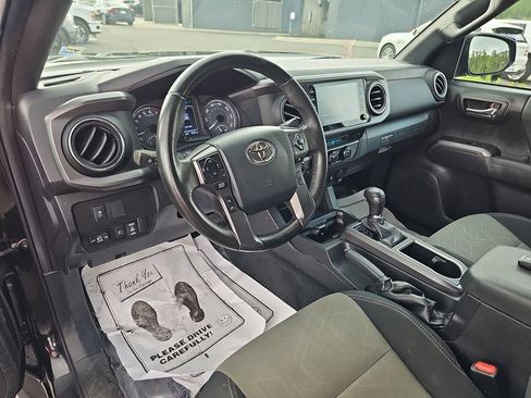 Used 2023 Toyota Tacoma TRD Off-Road AWD/4WD image 20