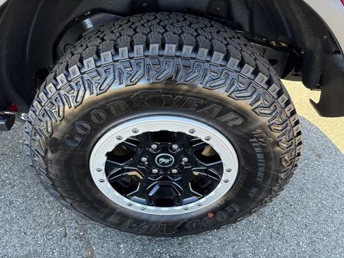 New 2025 Ford Bronco Badlands image 15