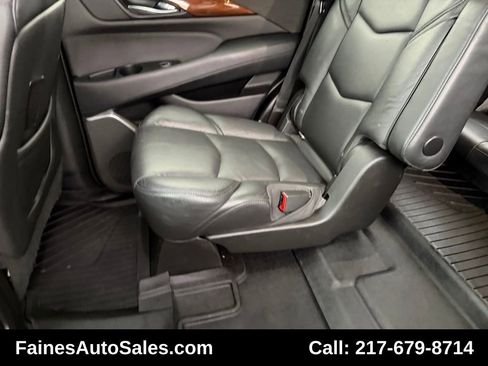 Used 2018 Cadillac Escalade Premium Luxury image 48