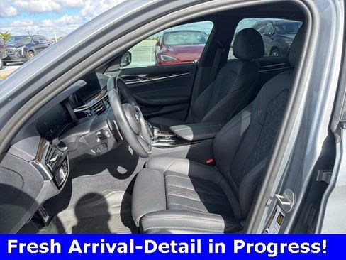 Used 2023 BMW 530i w/ M Sport Package image 10