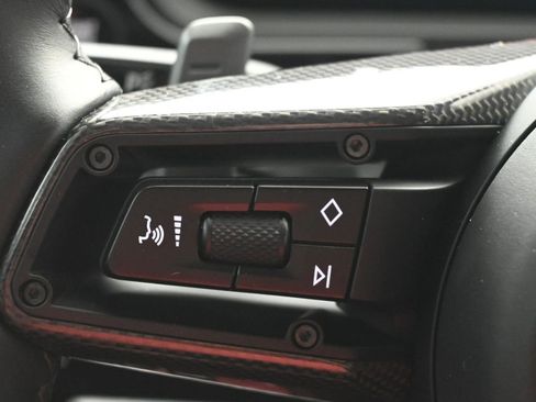 Certified 2025 Porsche Cayenne GTS image 21