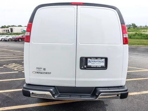 New 2026 Chevrolet Express 2500 w/ Communications Package RWD image 7