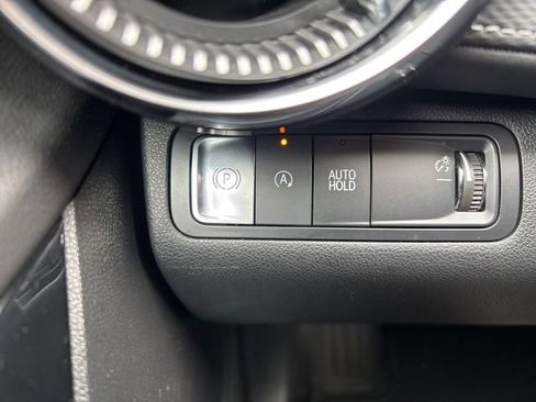 Used 2025 Chevrolet Equinox LT FWD image 16