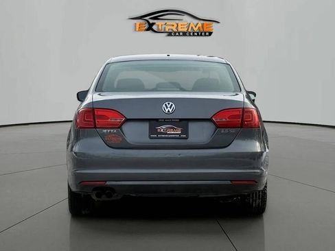 Used 2012 Volkswagen Jetta SE FWD image 5