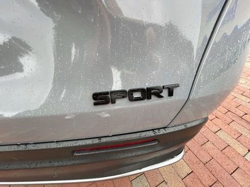 Certified 2025 Honda HR-V Sport image 33