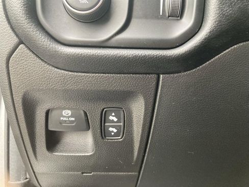 Used 2021 RAM 1500 Big Horn image 11