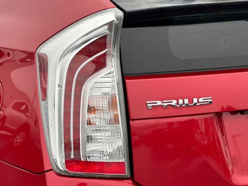 Used 2013 Toyota Prius Four image 30