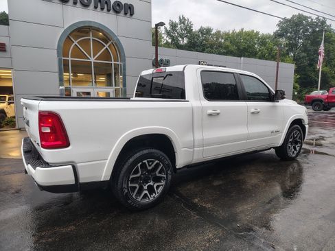Used 2025 RAM 1500 Laramie AWD/4WD image 12