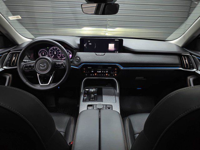 Used 2025 MAZDA CX-90 Plug-In Hybrid w/ Preferred AWD/4WD image 12