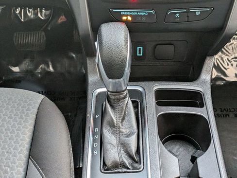 Used 2019 Ford Escape SE image 28