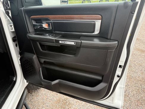 Used 2017 RAM 2500 Laramie AWD/4WD image 35