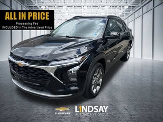 Used 2025 Chevrolet Trax LT FWD video 1