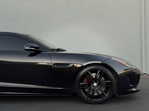 Used 2016 Jaguar F-TYPE R image 9